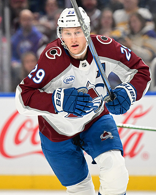 Nathan MacKinnon