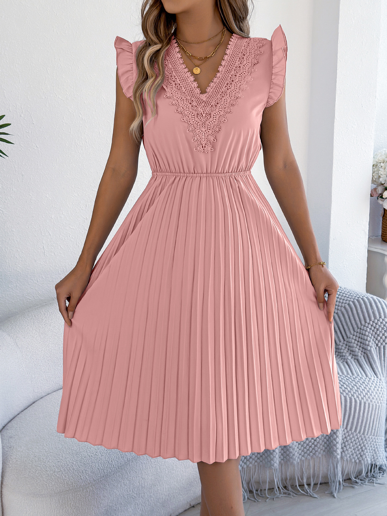[PL] Lace-Trim V-Neck Pleated Midi Dress