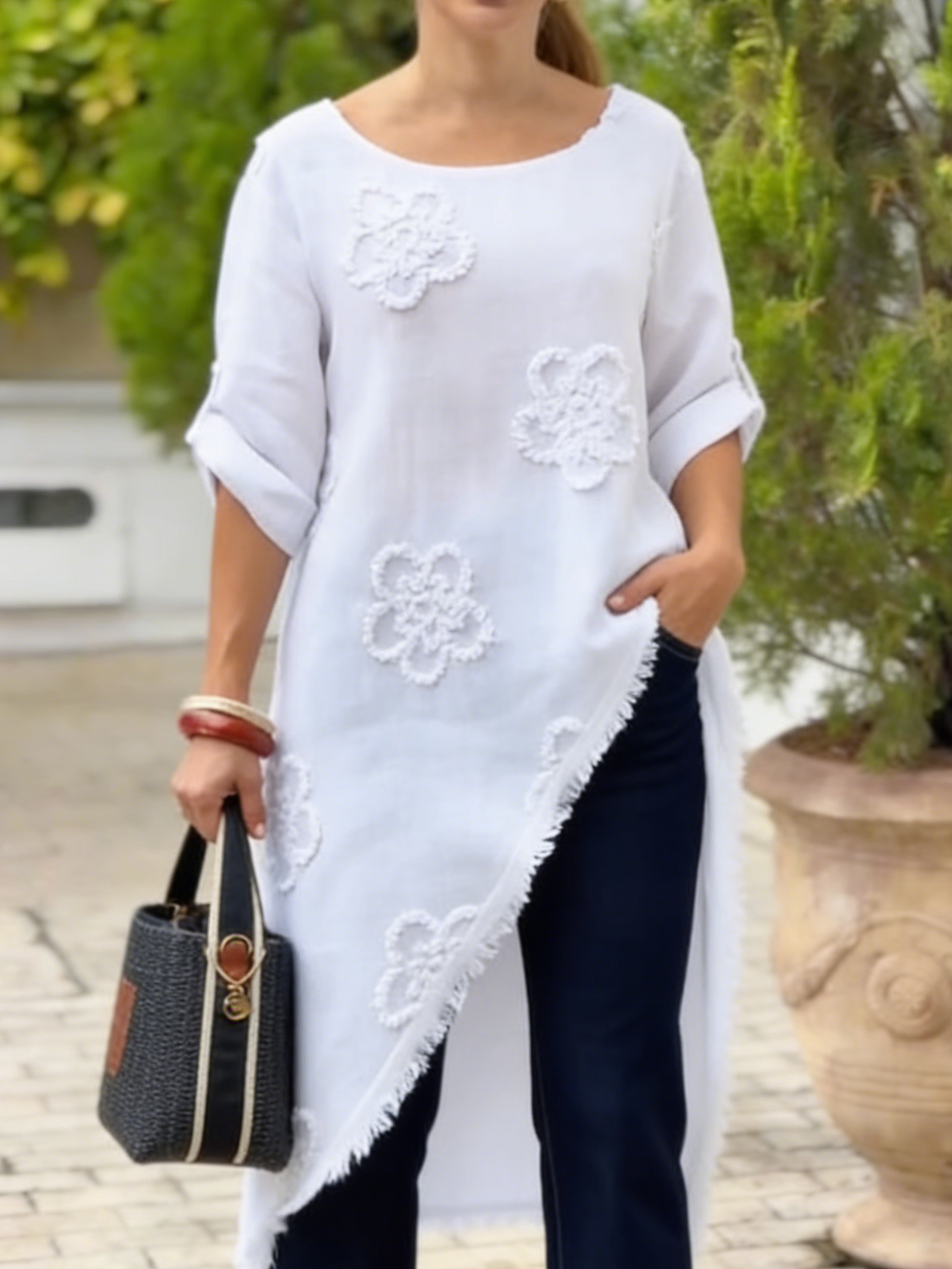 Elegant Floral Applique Asymmetric Hem Longline Tunic Top