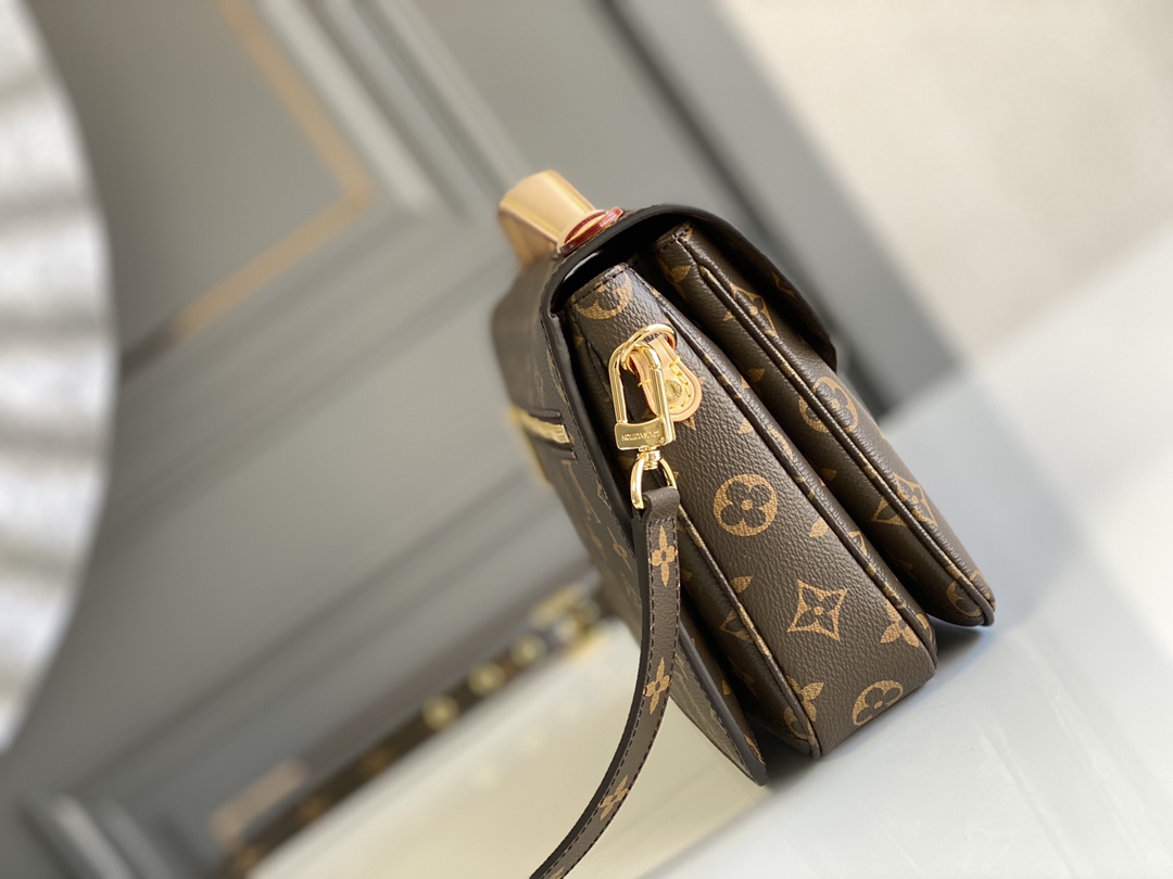 LLBAG02