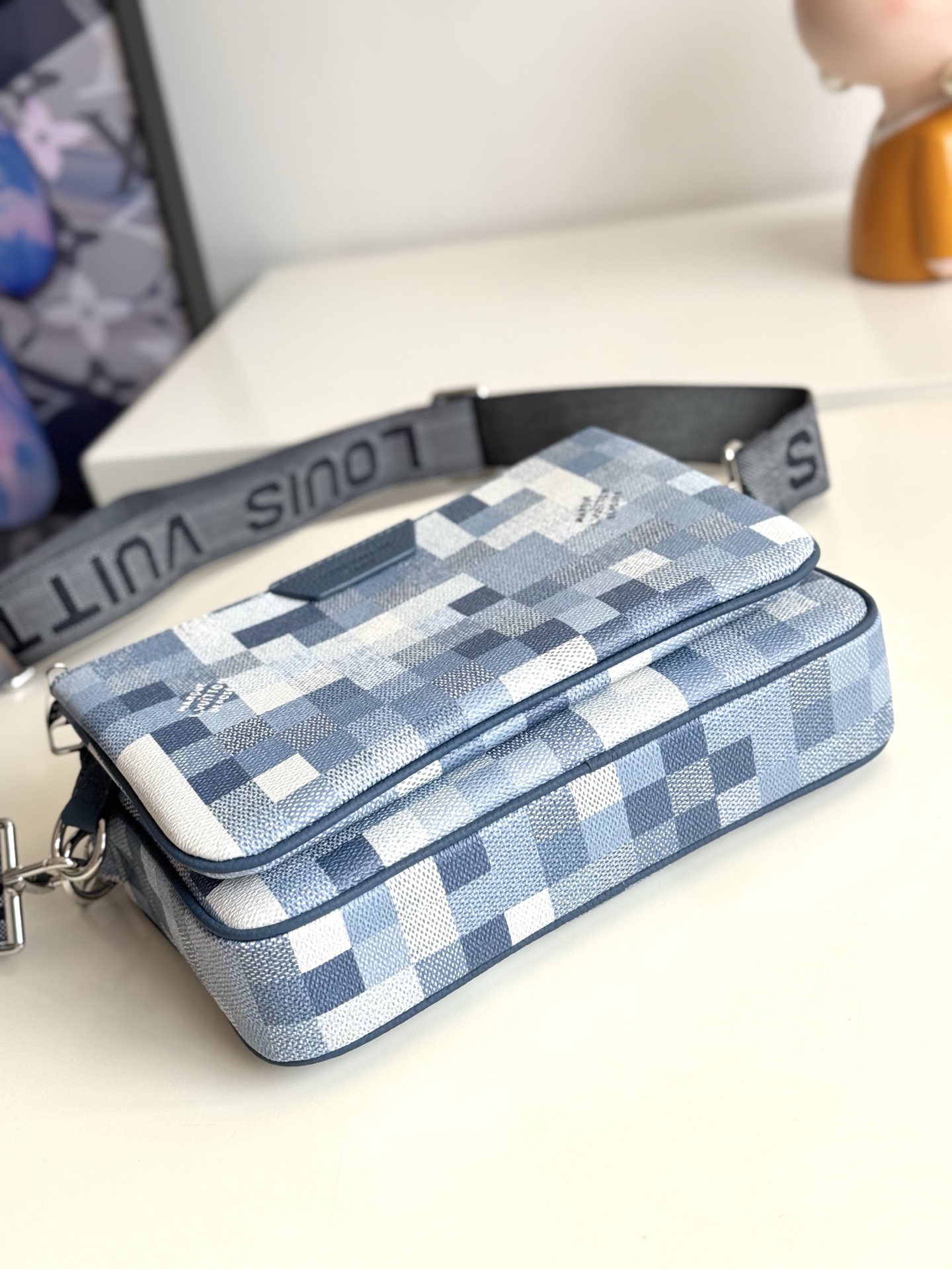 LLBAG 10