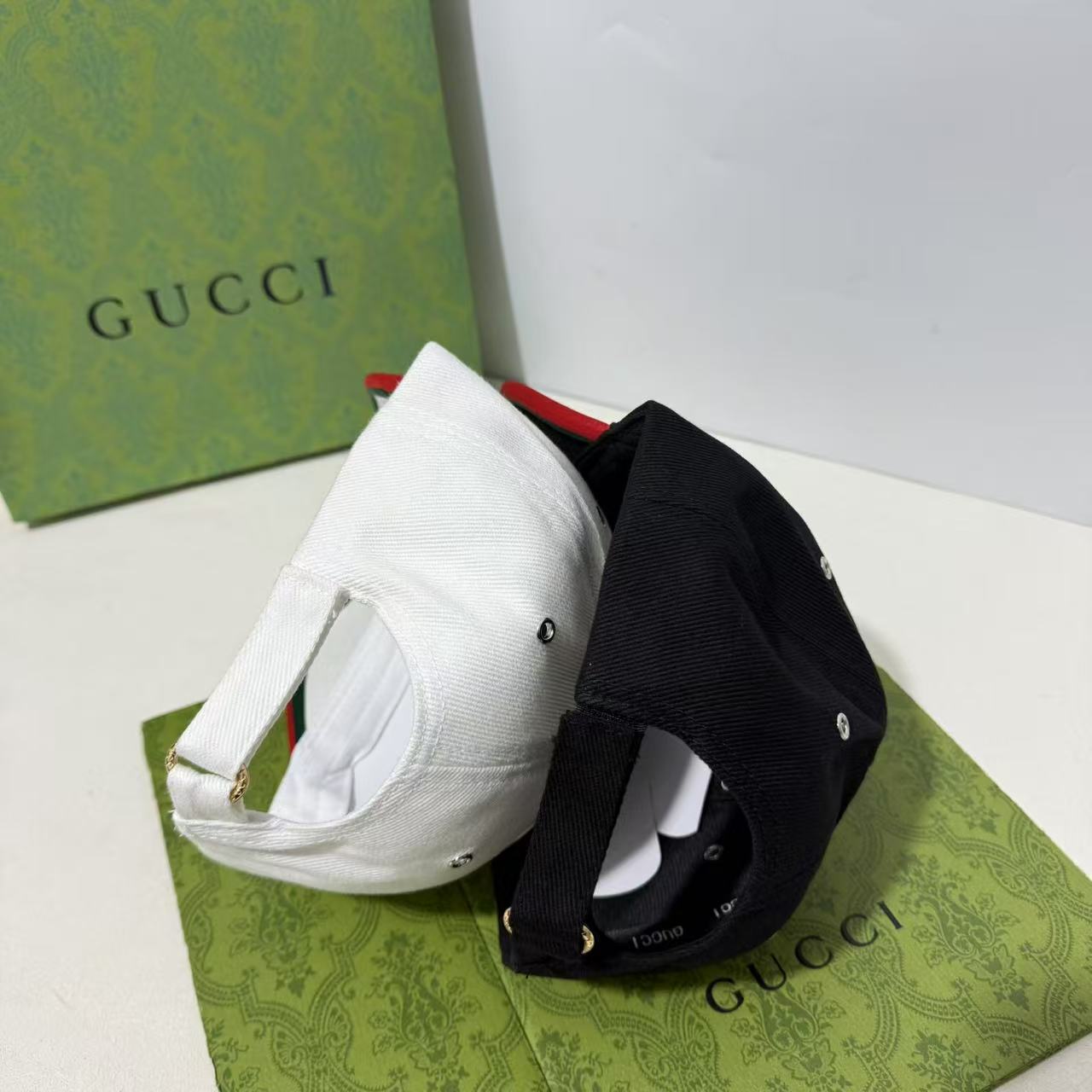 Hat 4015