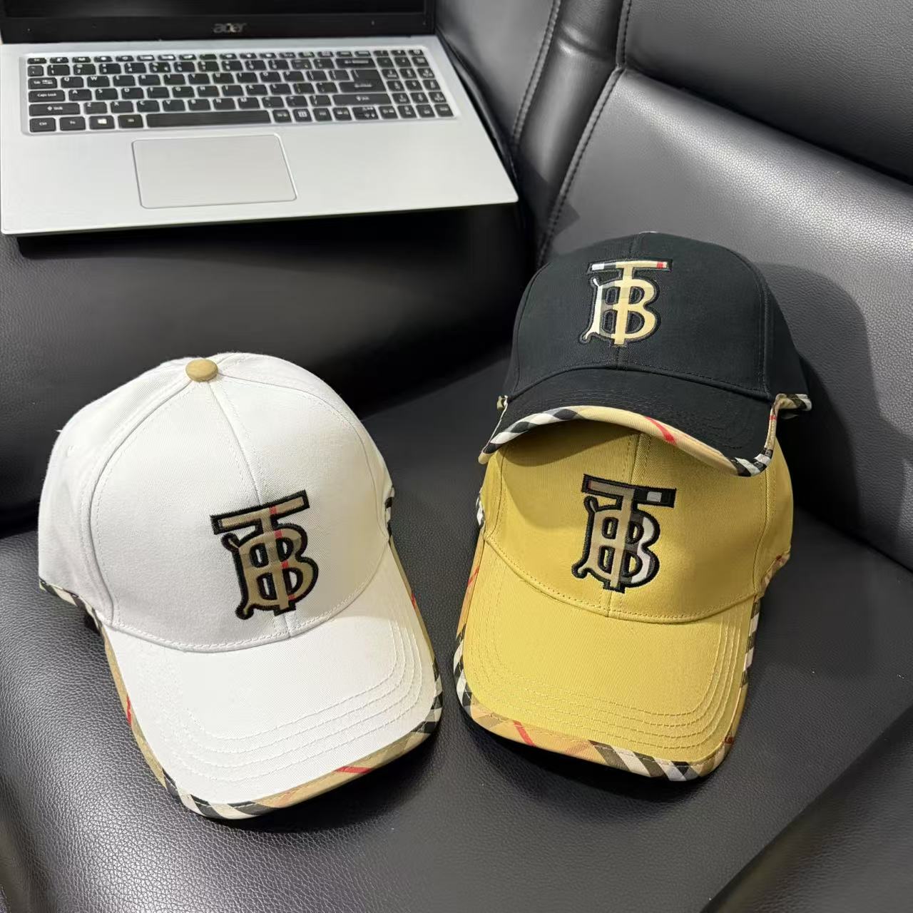 Hat 447