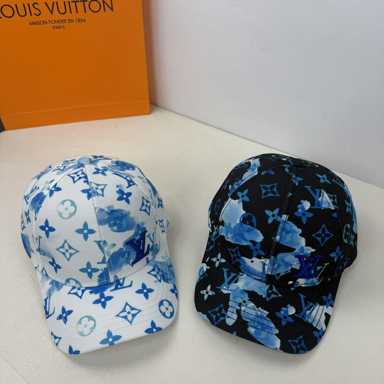 Hat 4022