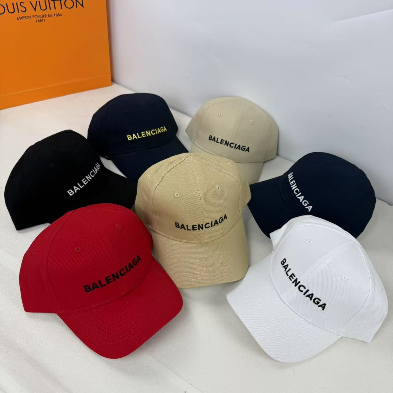 Hat 438
