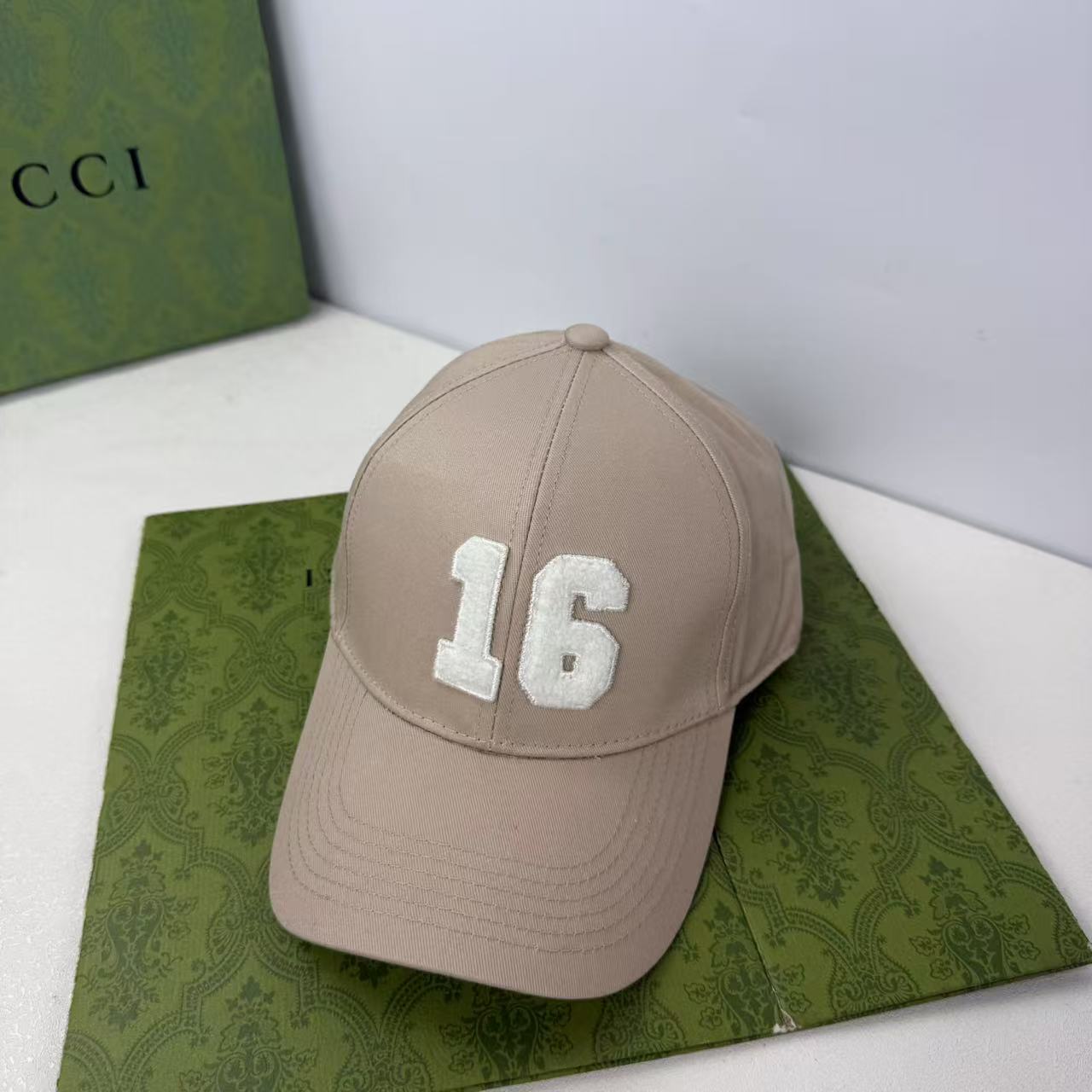 Hat 4039