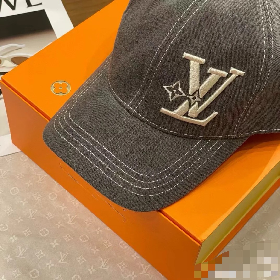Hat 4020