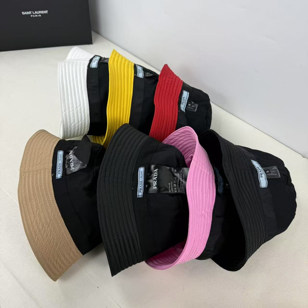 Hat 4016