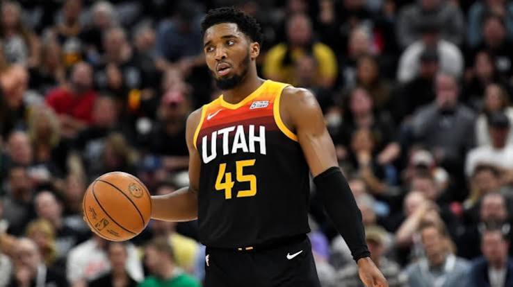 Donovan Mitchell crest