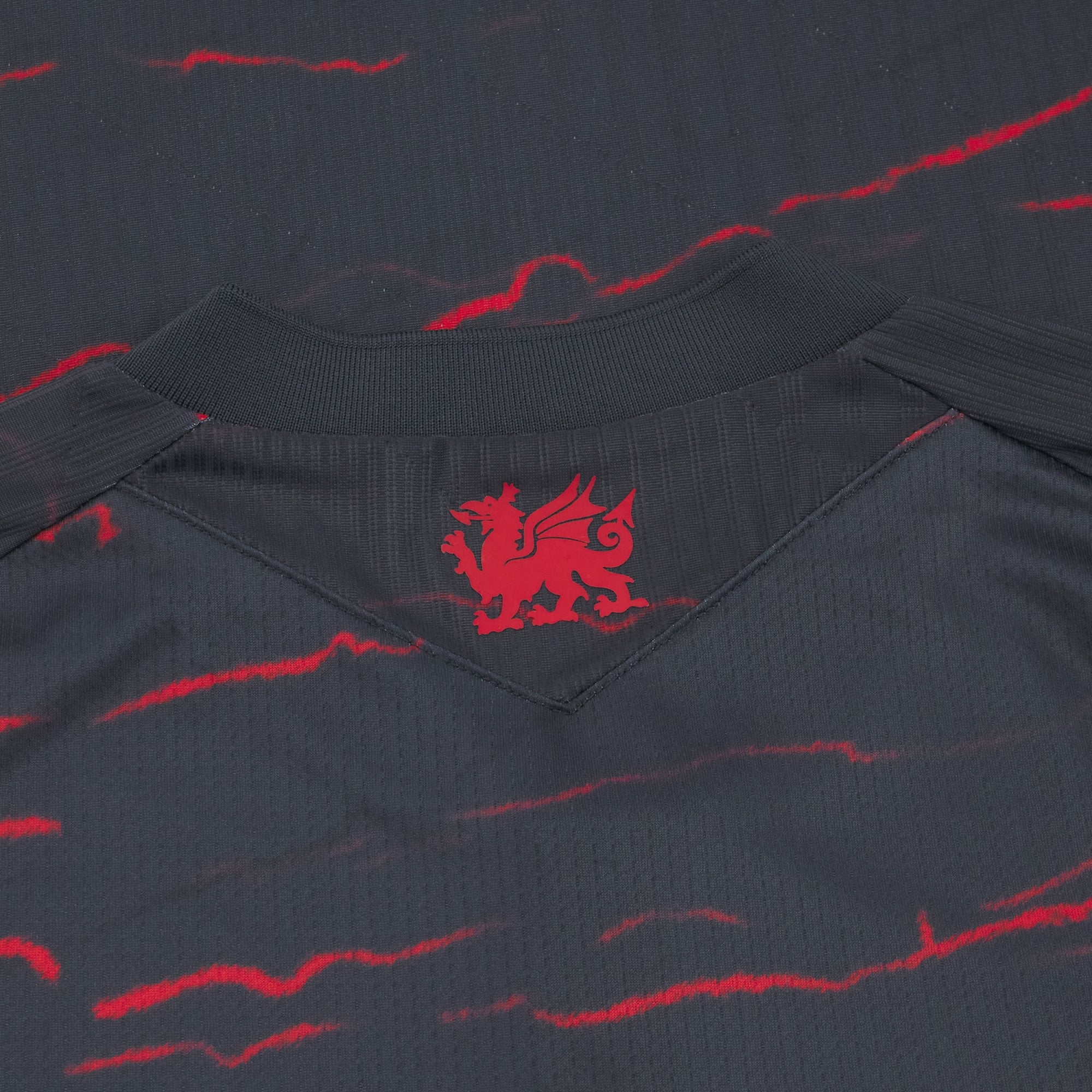 Wrexham Macron Women's 2026/27 Away Replica Jersey Charcoal