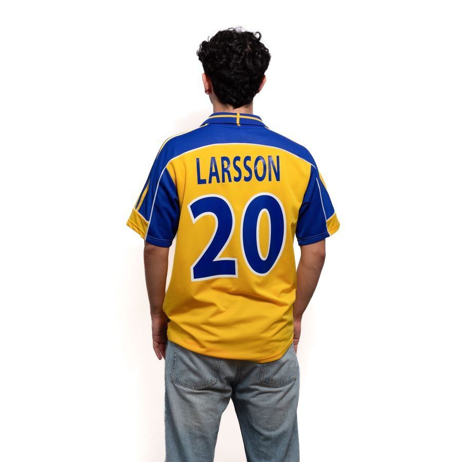 Sweden Home Shirt 2000 Size M LARSSON 20 (8/10)-League Fan Gear