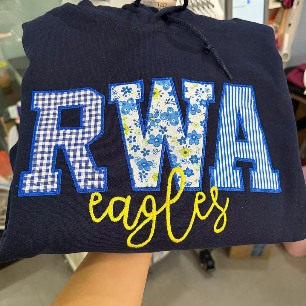 Custom Patchwork Embroidered College Appliqué Sweatshirt – Personalized Varsity Spirit Crewneck
