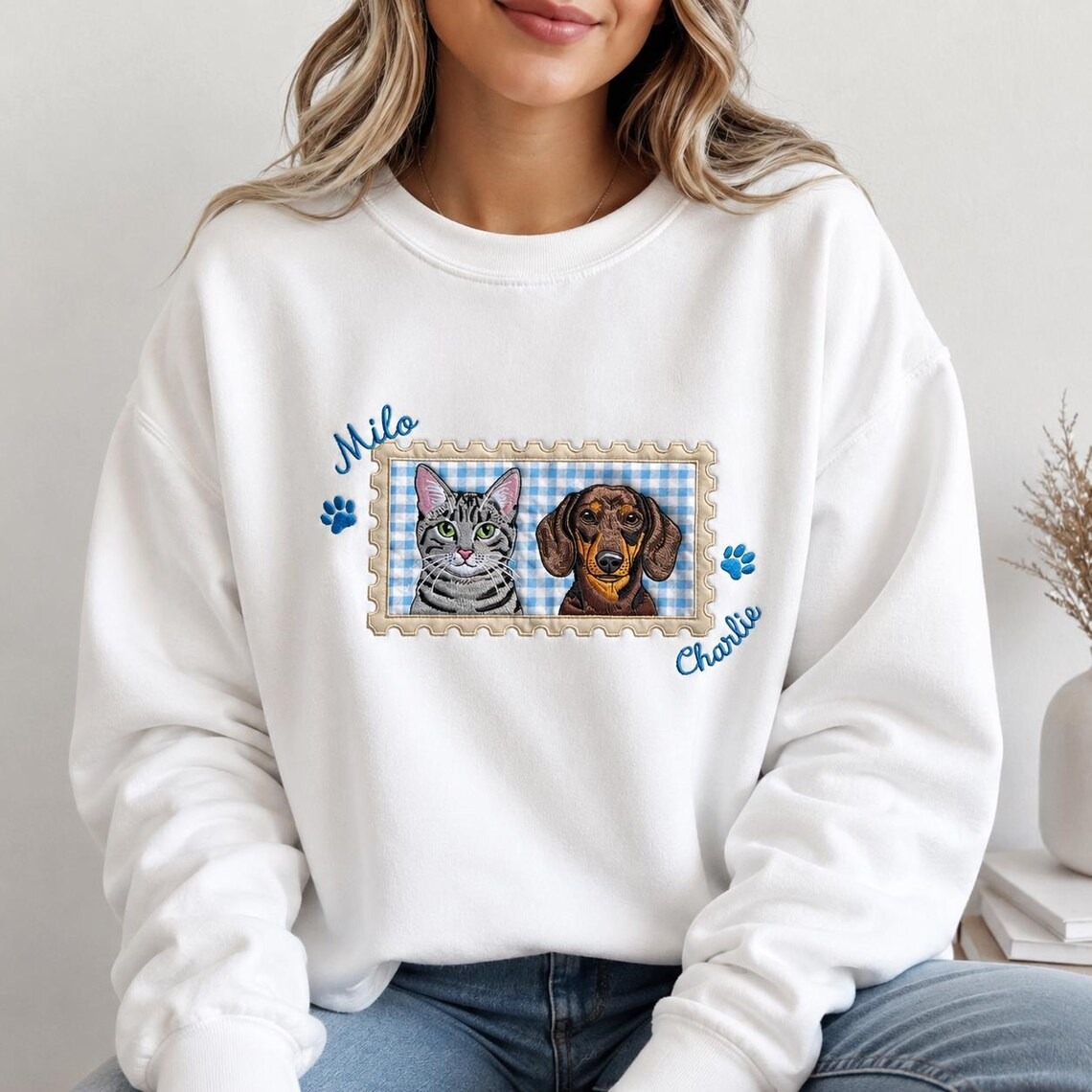 Personalized Pet Portrait Appliqué Embroidered Sweatshirt – Custom Stamp Coquette Photo Pet Crewneck