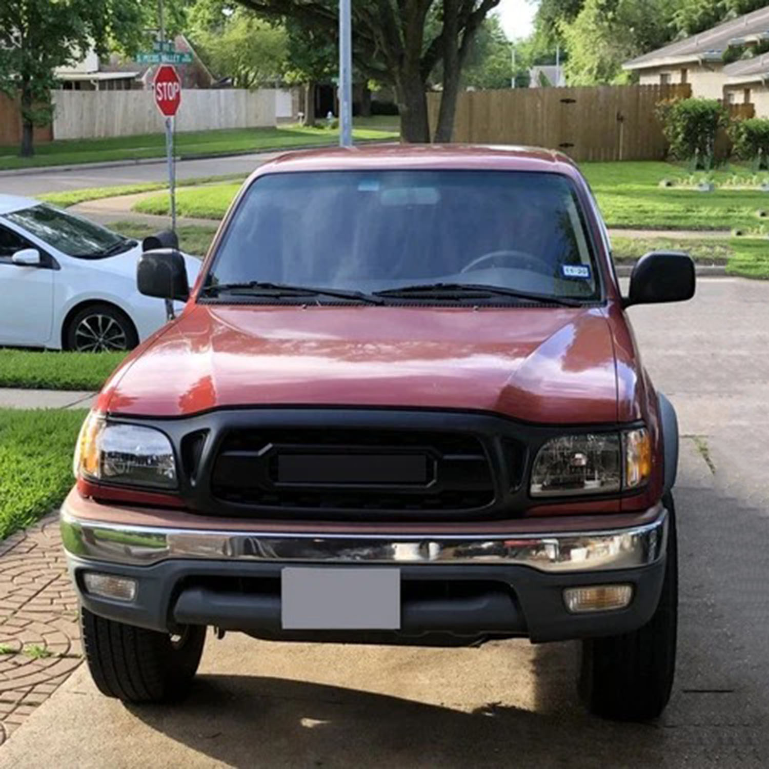 Covelta Matte Black Front Upper Grille for 2001–2004 Toyota Tacoma