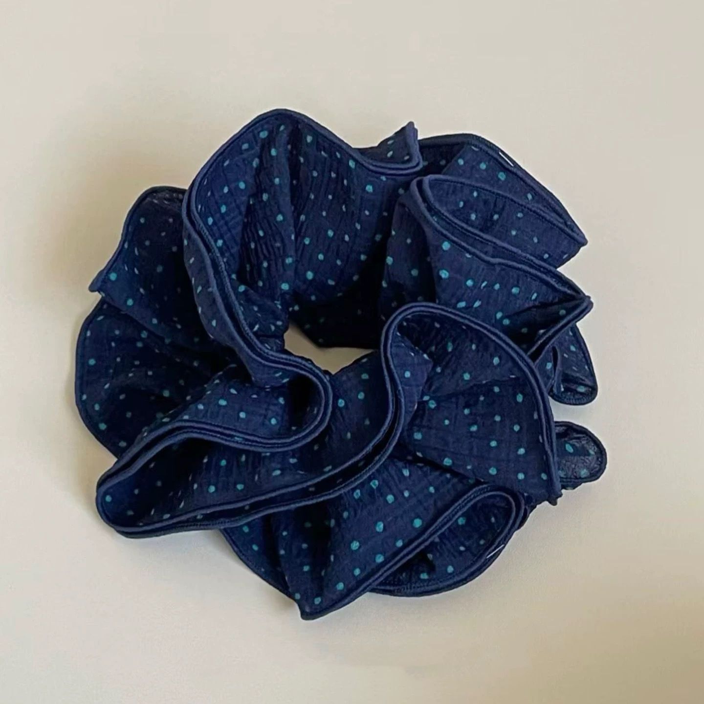 Korean retro high-end paisley double-layer fabric pleated hair tie for creating a voluminous bun or low ponytail