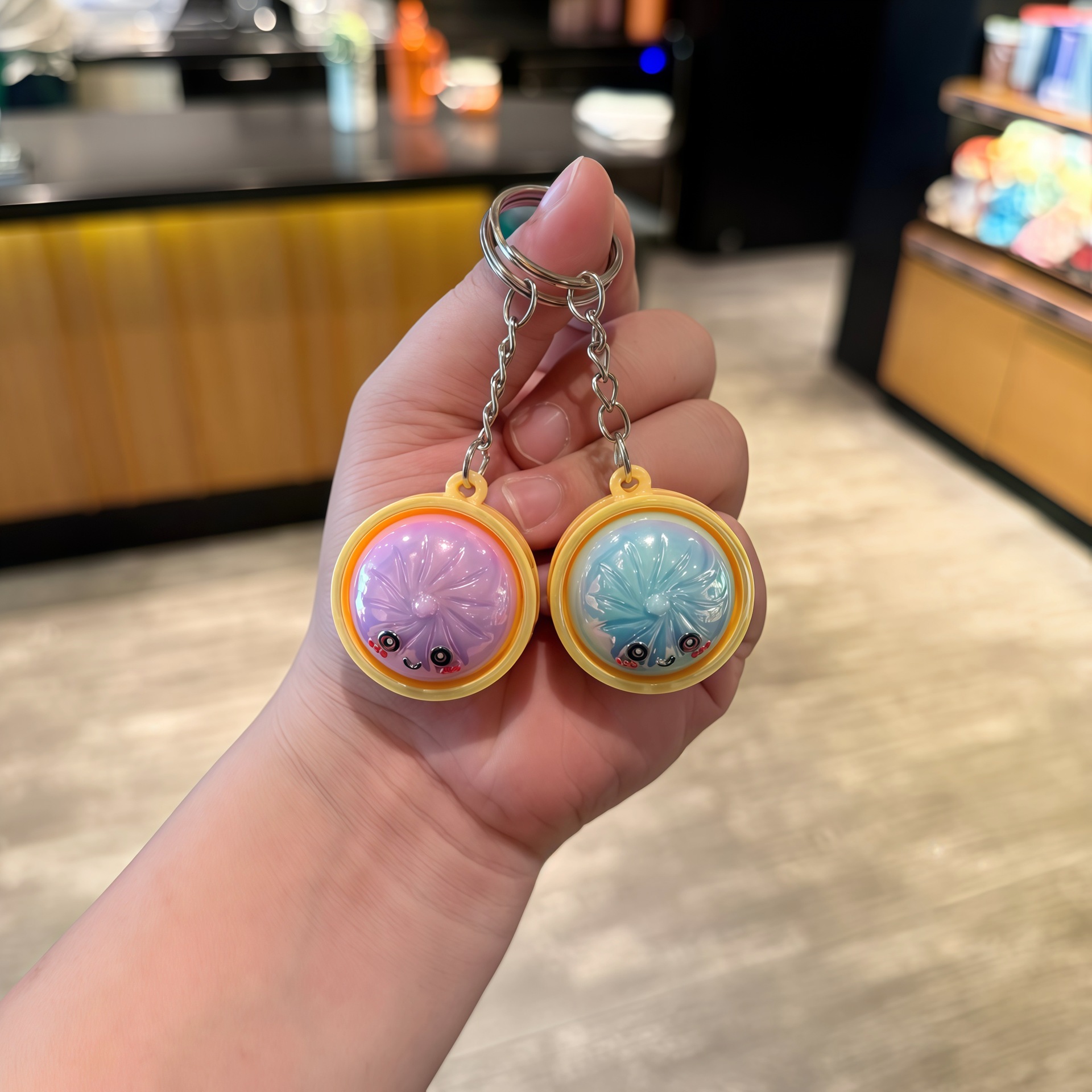 Creative electroplated mini bun keychain bag pendant children's toy gift car keychain wholesale