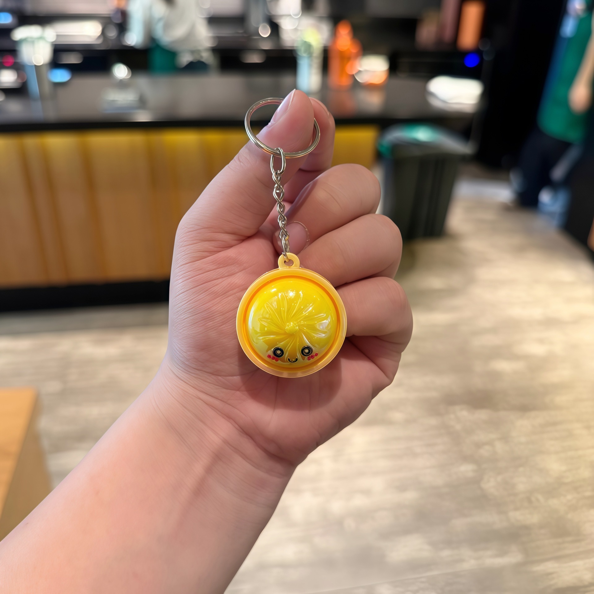 Creative electroplated mini bun keychain bag pendant children's toy gift car keychain wholesale
