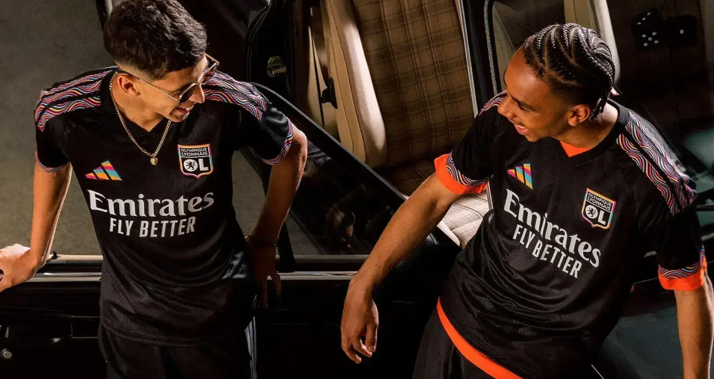 Lyon black third kit with vinyl soundwave music design
