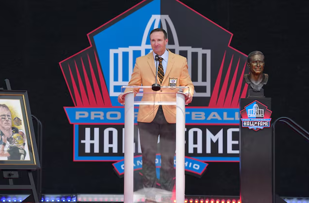 Drew Brees speaking during Pro Football Hall of Fame Enshrinement Ceremony