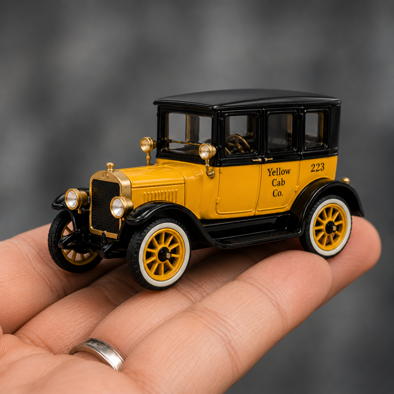 A Ride Through Chicago History — 1915 Chicago Yellow Cab Model J