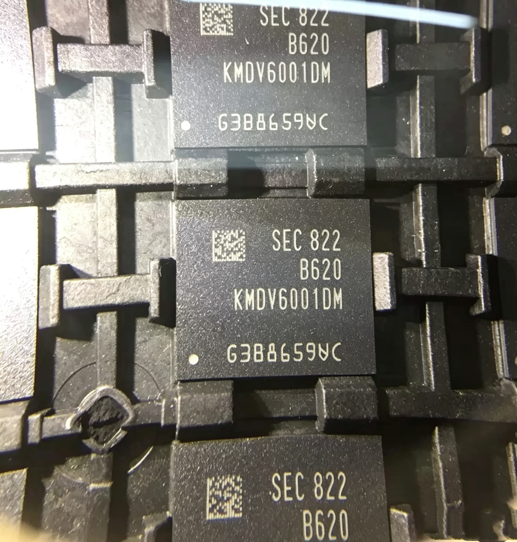 KMDV6001DM-B620