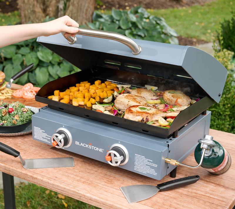 Paquete de plancha de sobremesa Blackstone Omnivore de 22 pulgadas con tapa