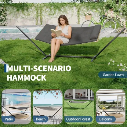 Hamaca doble con soporte incluido - Hamaca resistente de 215 kg para 2 personas con almohadilla y almohada de tela acolchada - Barra separadora de madera dura y soporte de acero portátil de 3,6 m para jardín, patio e interiores