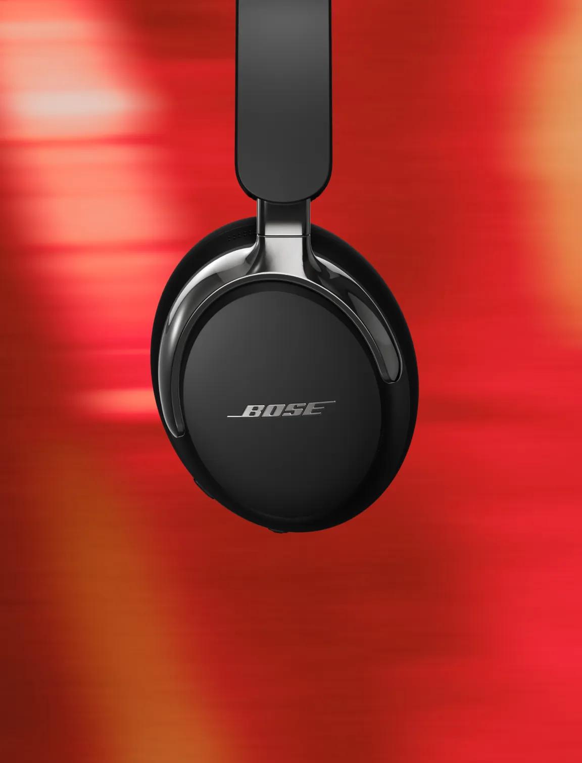 Vue lat&eacute;rale du casque Bose QuietComfort Ultra (2e&nbsp;g&eacute;n&eacute;ration).