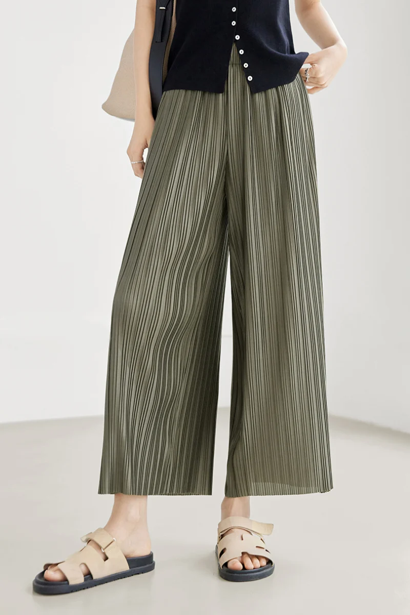 Flowy Pleated Pull-On Wide-Leg Pants