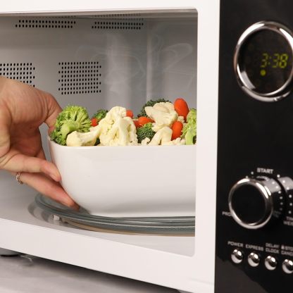 Nostalgia - Horno de microondas retro para encimera de mediados de siglo, tamaño grande de 900 W, 0.9 pies cúbicos, 8 ajustes de cocción preprogramados, reloj digital, electrodomésticos de cocina,