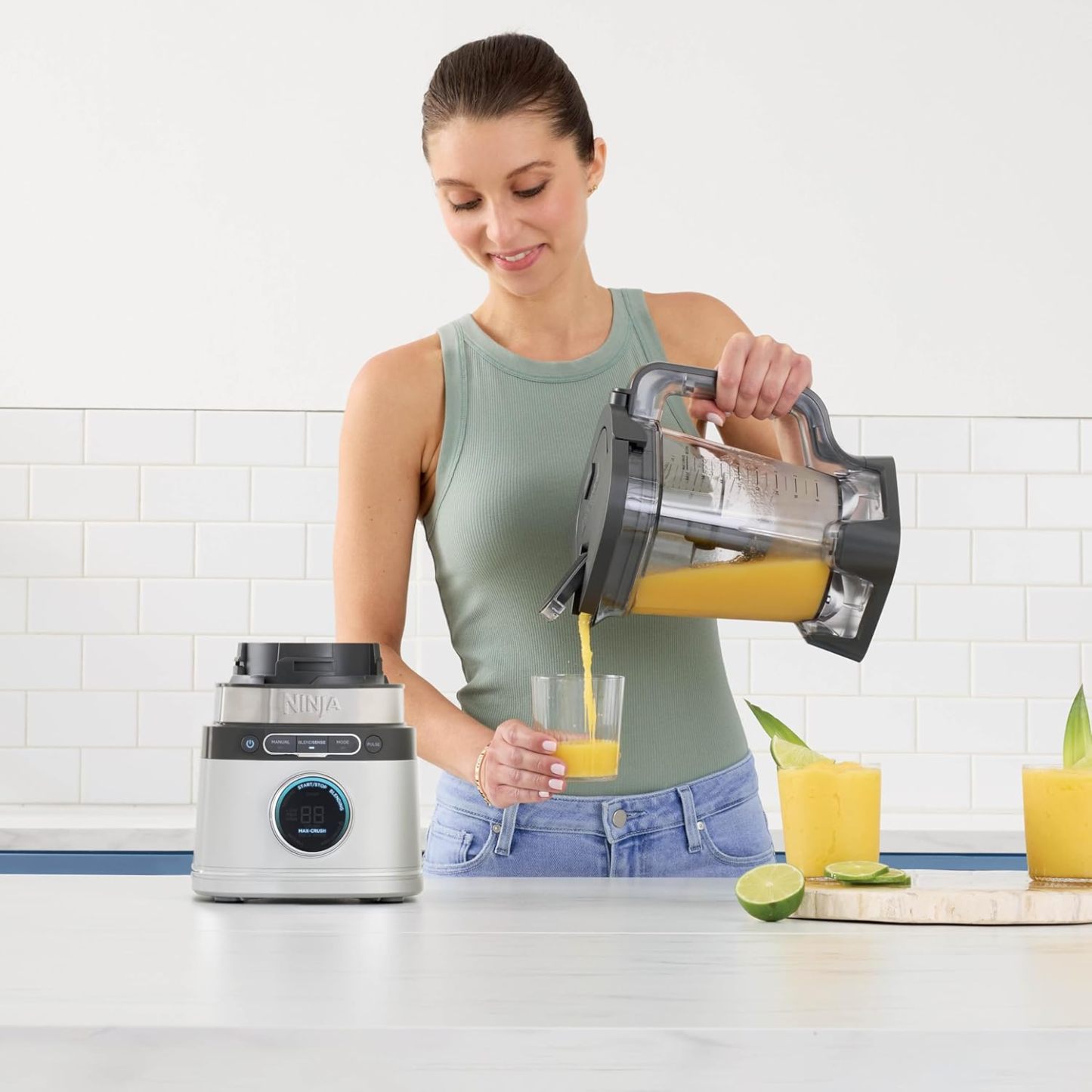 NINJA Detect Duo, Licuadora de Velocidades, con Vaso Personal, BlendSense, Profesional, Preajustable a un Solo Toque, Cuchillas Total Crushing, Velocidad Variable, Plateado, TB300LAA (Reacondicionado)