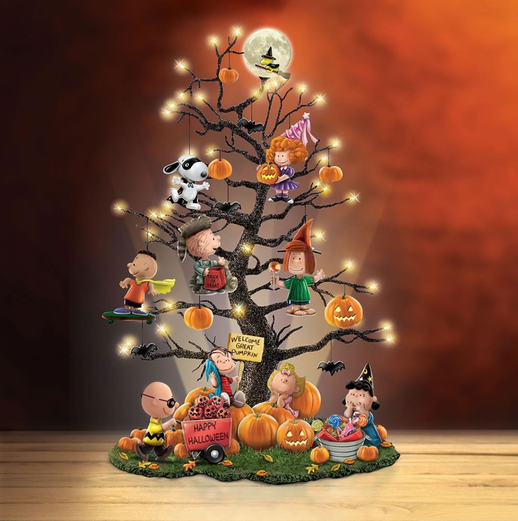 Soon to be sold out!!💝Last Day For Factory Outlet Shop💥"It's The Great Pumpkin" Illuminated Halloween Tree