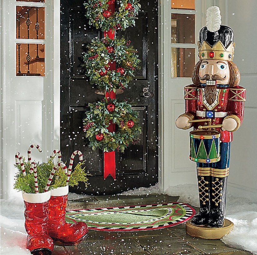 Christmas Clearance 💥5' Musical Nutcracker