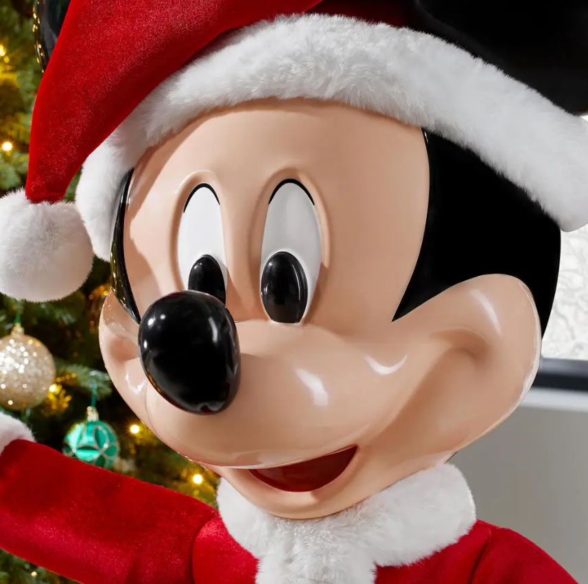 Christmas Clearance 💥4 ft. Animation Characters