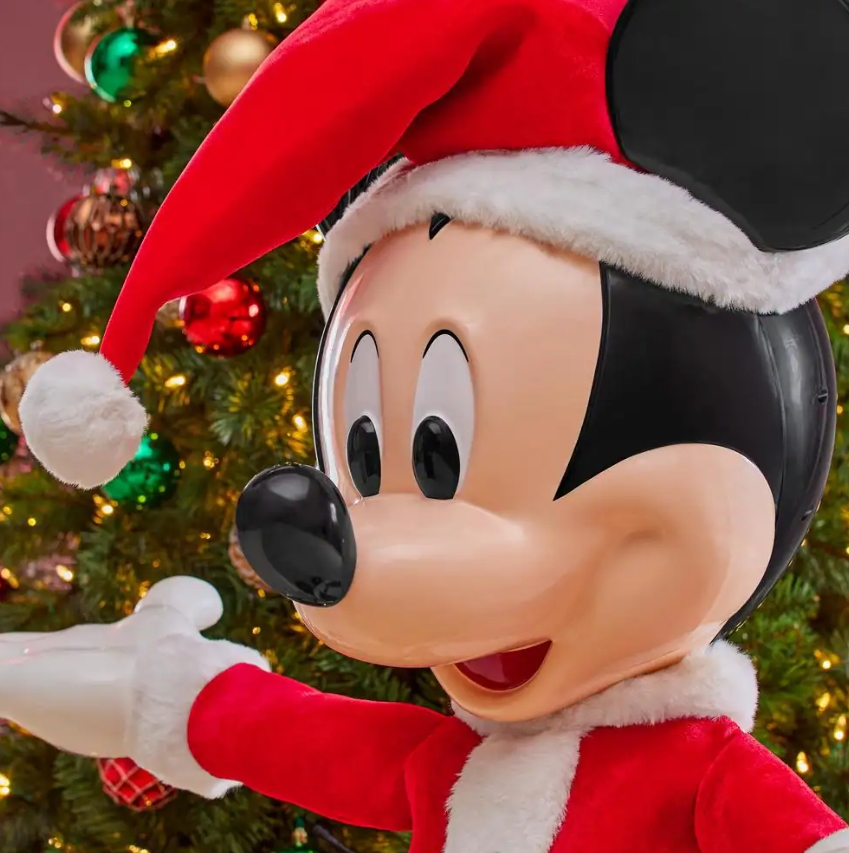 Christmas Clearance 💥4 ft. Animation Characters