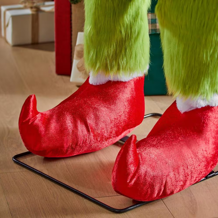 Christmas Clearance 💥6 ft. Animation Characters