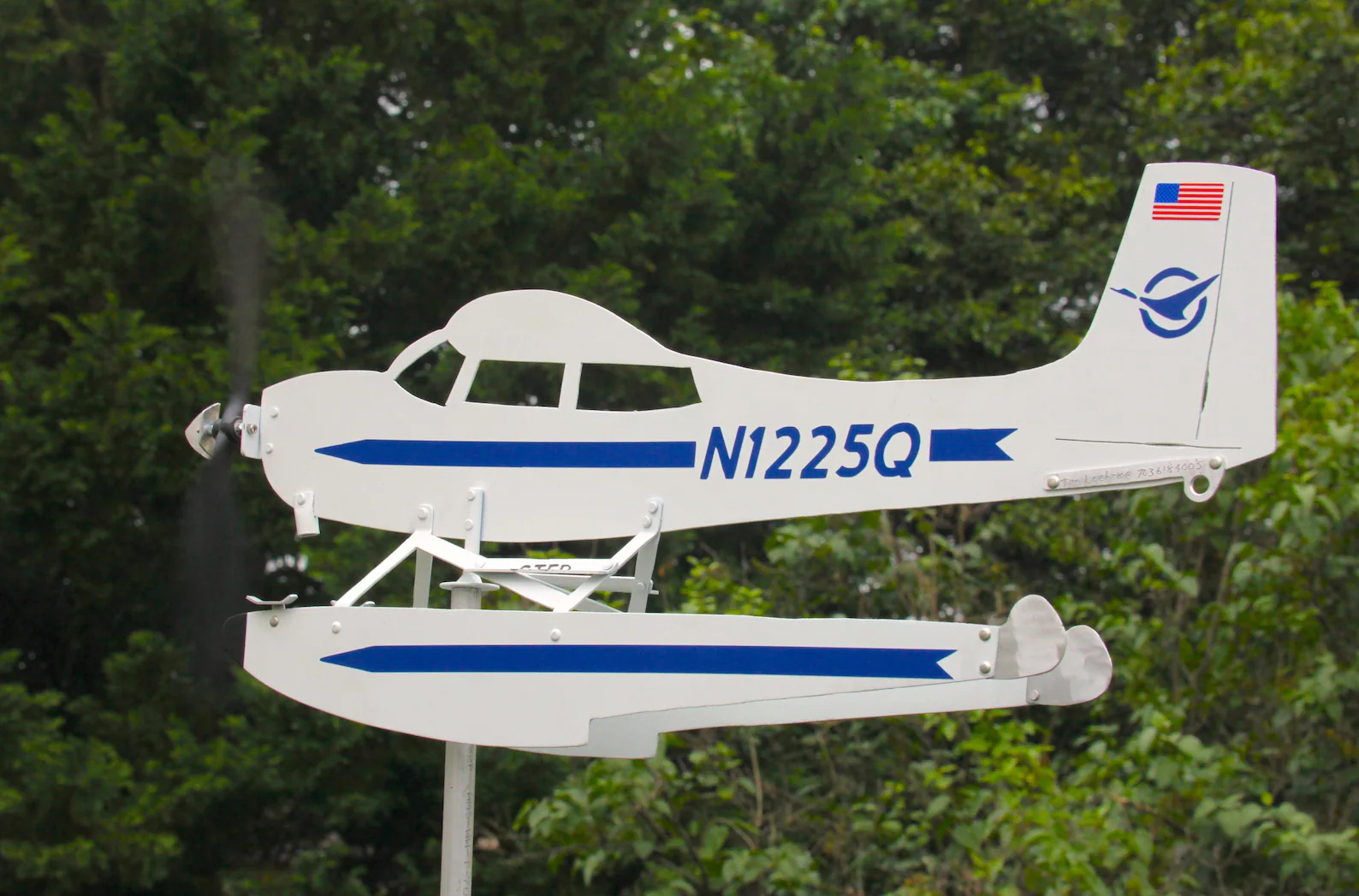 Agricultural Airplane Wind Spinner — Outdoor Farm-Inspired Decor That Moves With the Wind