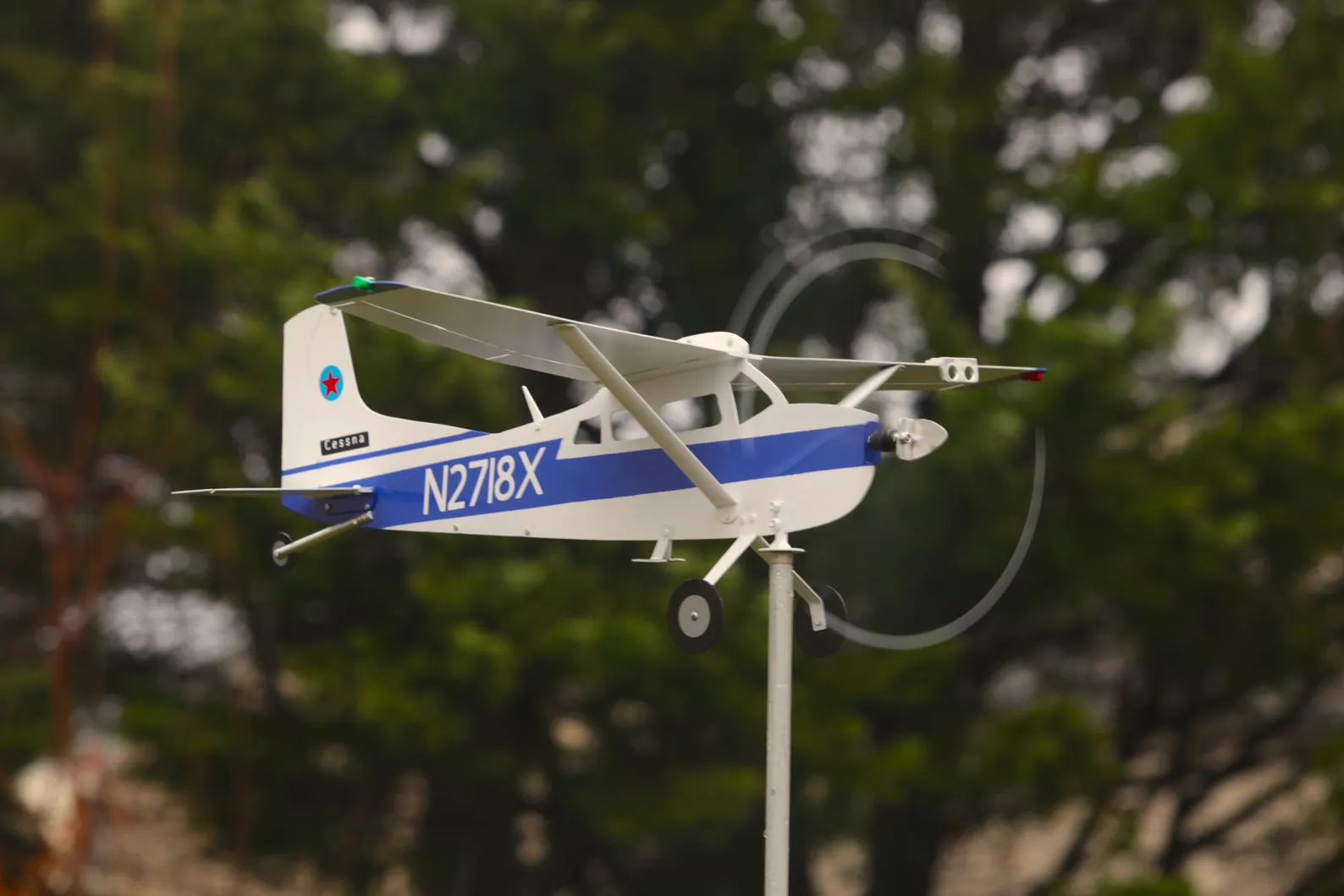 Agricultural Airplane Wind Spinner — Outdoor Farm-Inspired Decor That Moves With the Wind