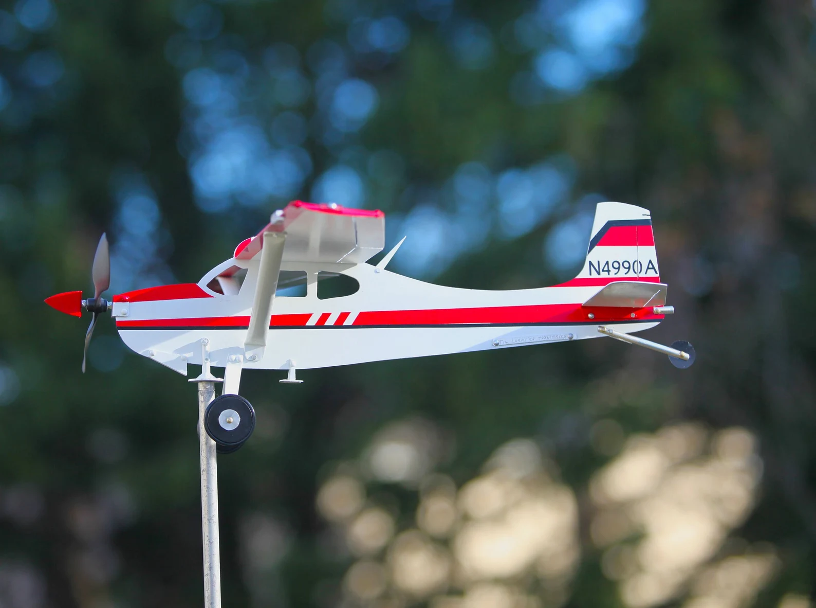 Agricultural Airplane Wind Spinner — Outdoor Farm-Inspired Decor That Moves With the Wind