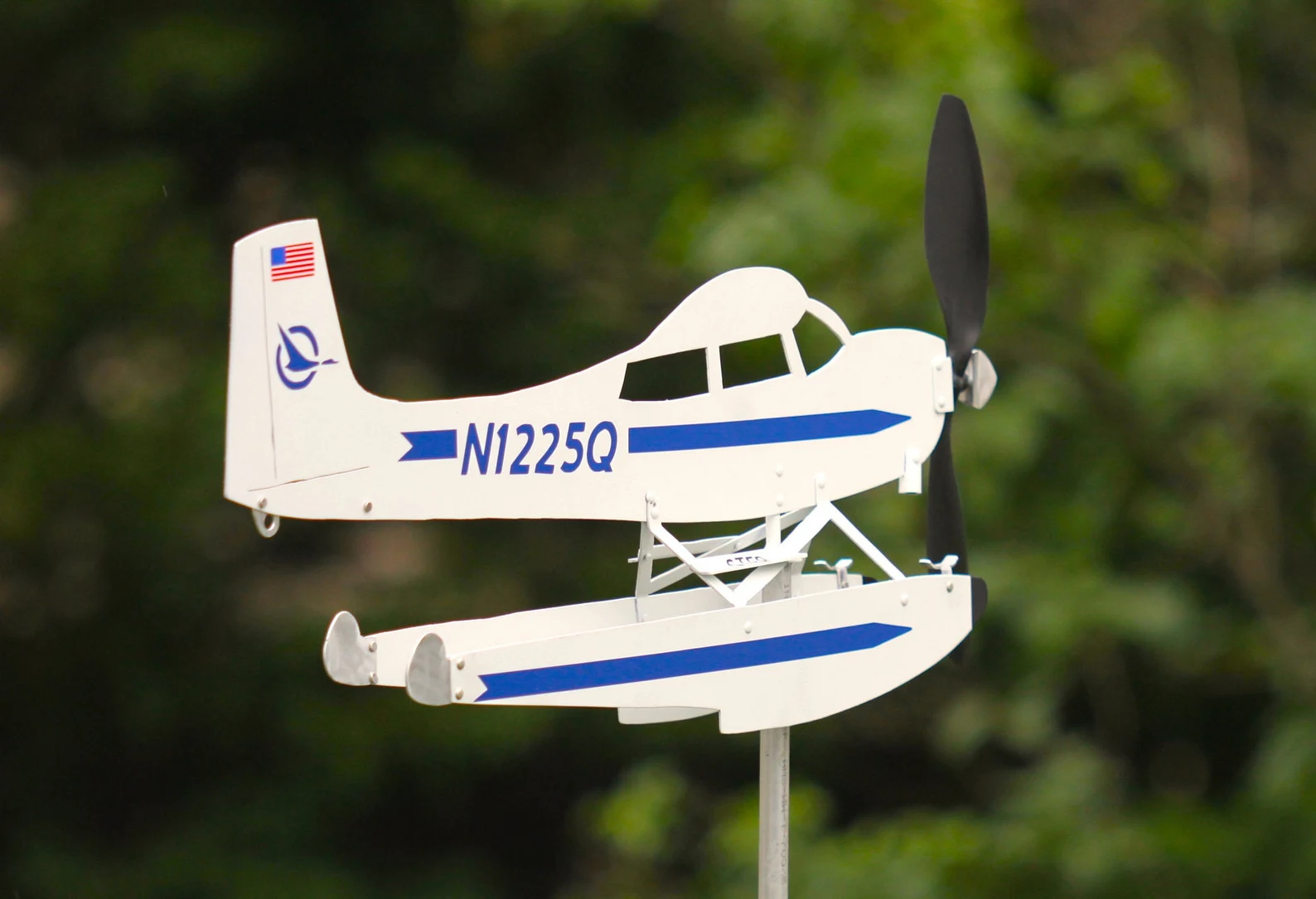 Agricultural Airplane Wind Spinner — Outdoor Farm-Inspired Decor That Moves With the Wind