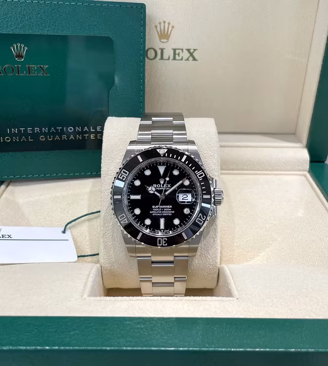 Rolex Submariner 41 Automatik-Chronometer Herrenuhr mit schwarzem Zifferblatt, Referenznummer 126610LN, Neuerscheinung 2020