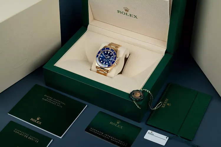 Rolex 126618LB Submariner Date 41 "Royal Blue" Rolex Warranty to 2026