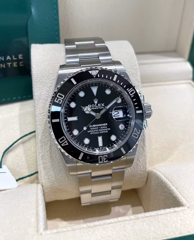 Rolex Submariner 41 Automatik-Chronometer Herrenuhr mit schwarzem Zifferblatt, Referenznummer 126610LN, Neuerscheinung 2020