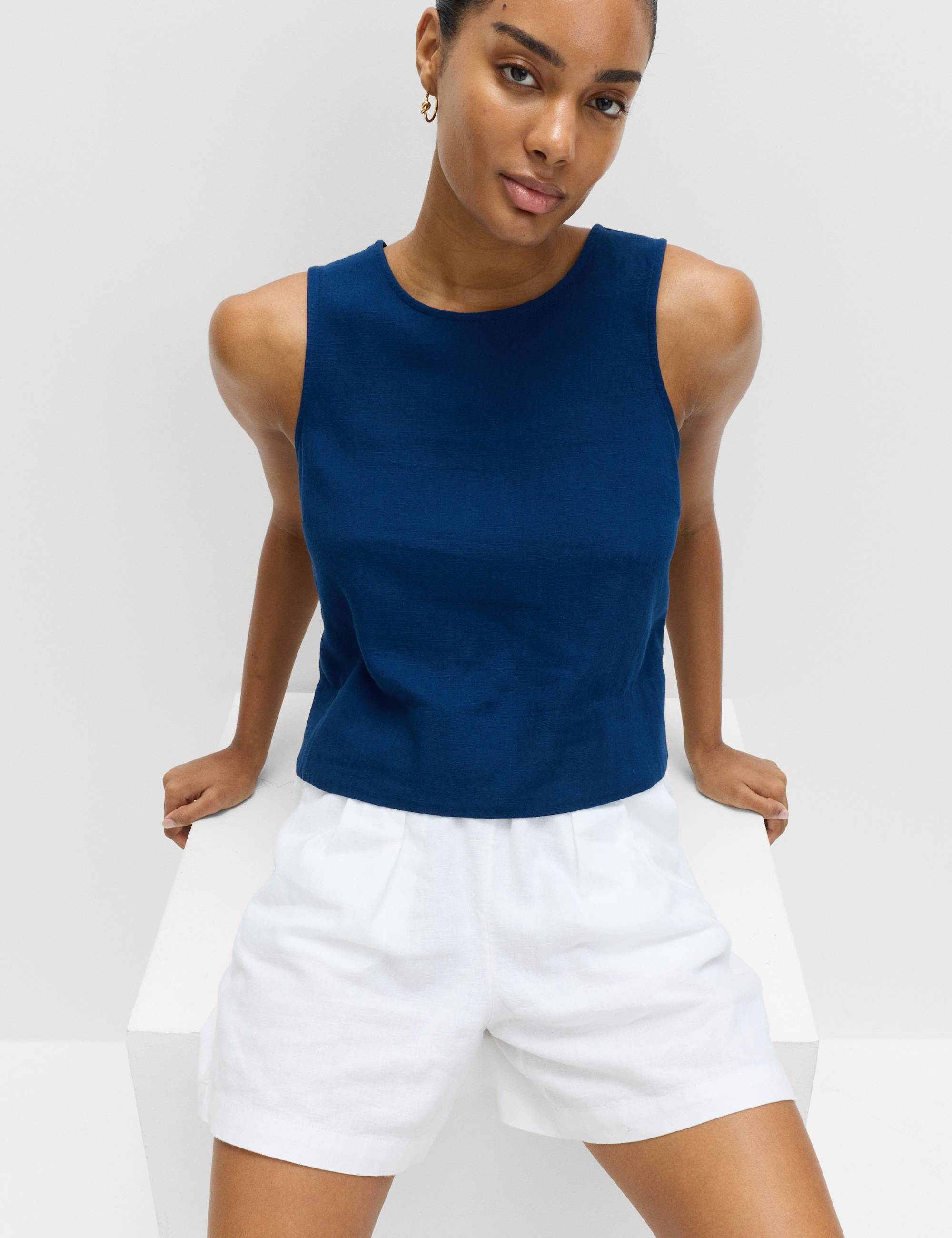 Vest with Linen