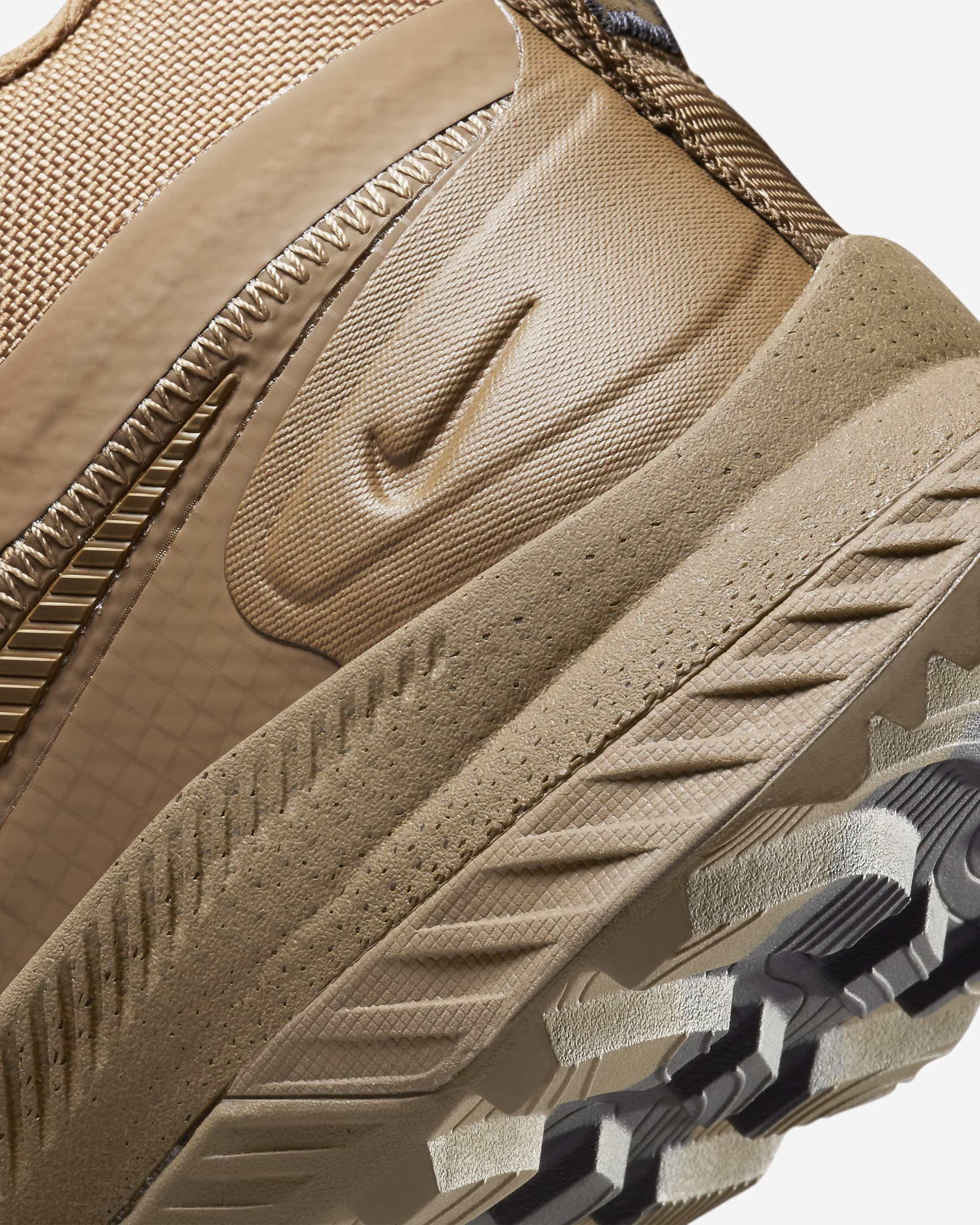 Men閳ユ獨 Elite Outdoor Shoes
