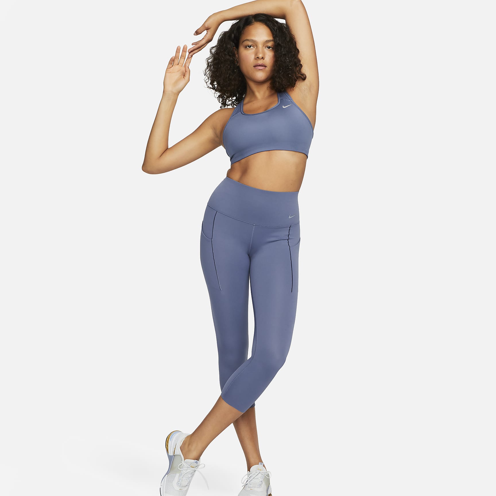 Universa - Women's Medium-Support High-Waisted Cropped Leggings with Pockets