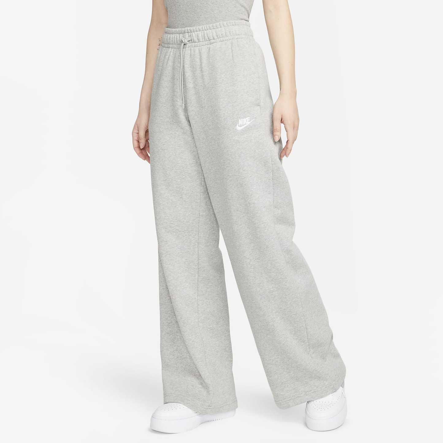 Sportswear Club Fleece - Women's Mid-Rise Wide-Leg Sweatpants