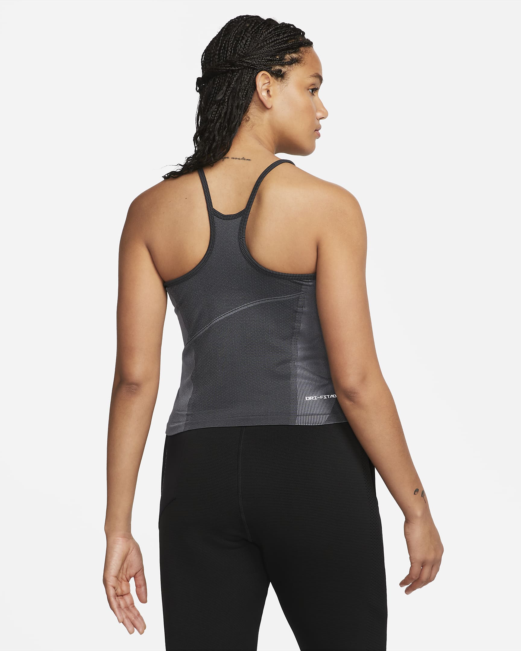 Women's Slim-Fit Training Tank Top