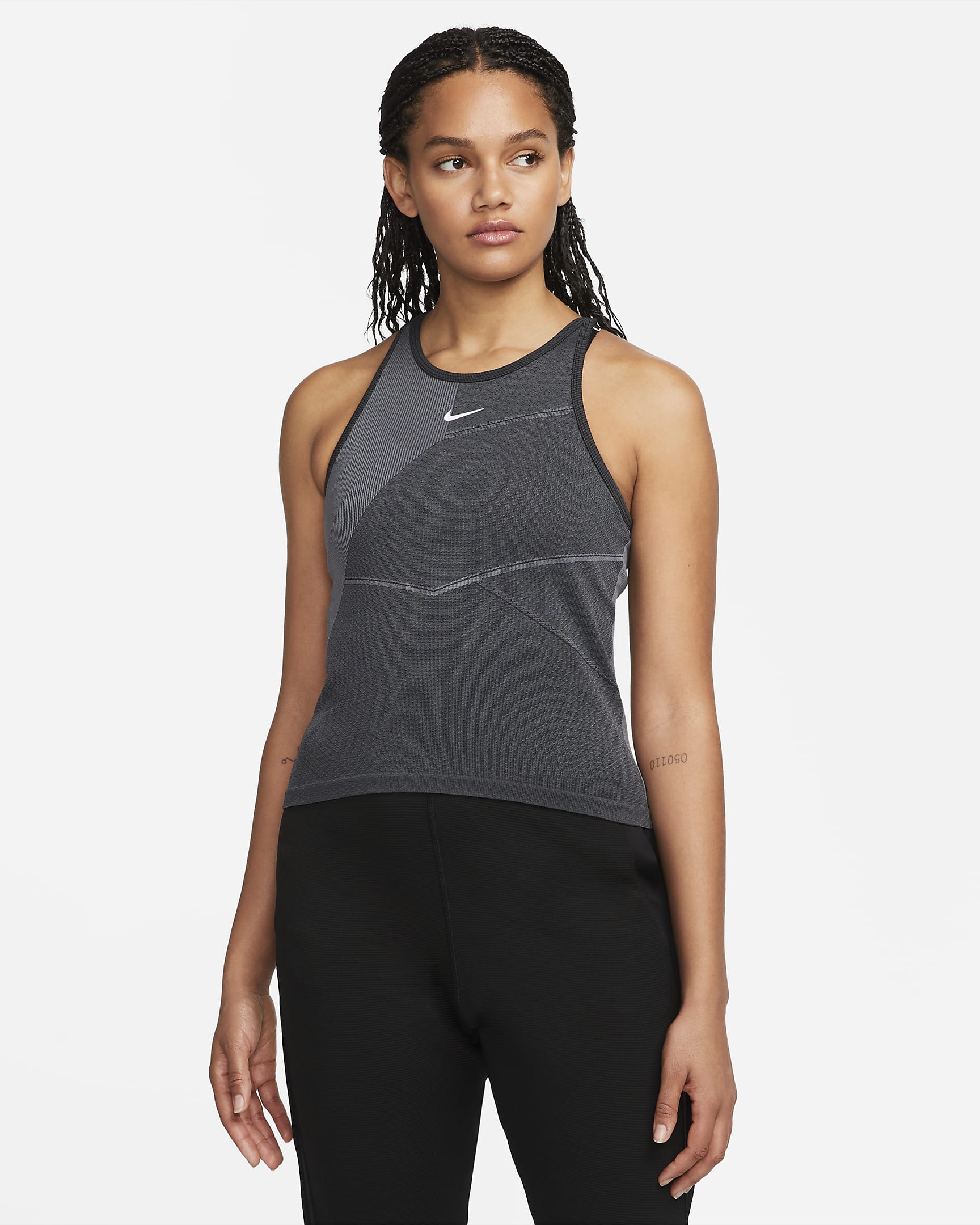 Women's Slim-Fit Training Tank Top