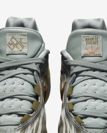 Men's Basketball Shoes